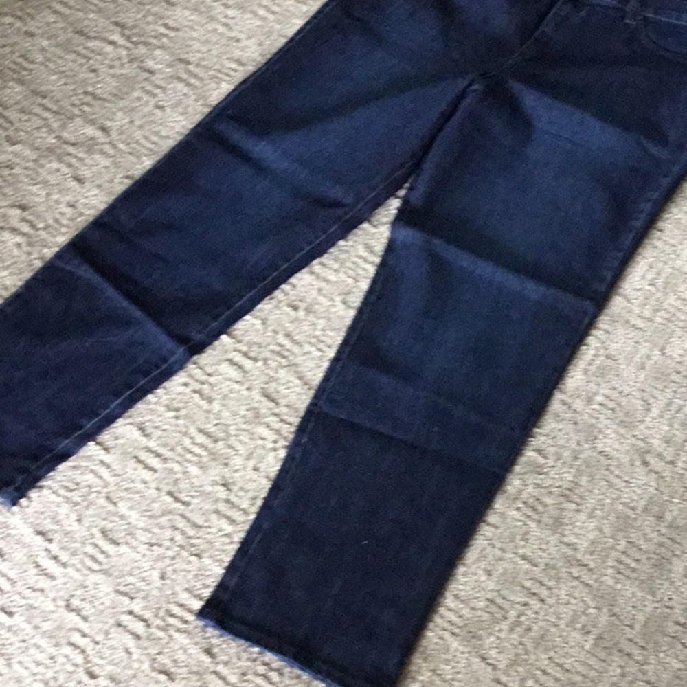 Gloria Vanderbilt dk blue jeans (Amanda) size 16